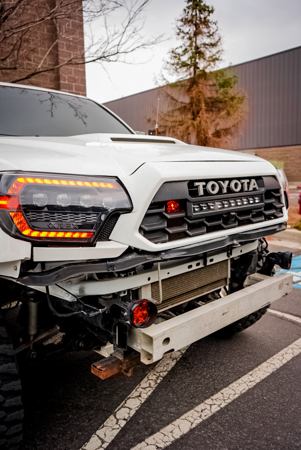 [ PRE-ORDER ] 2012-15 Toyota Tacoma 3.0 TRD Pro Grille