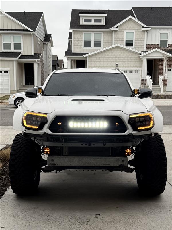 [ PRE-ORDER ] 2012-15 Toyota Tacoma 3.0 TRD Pro Grille